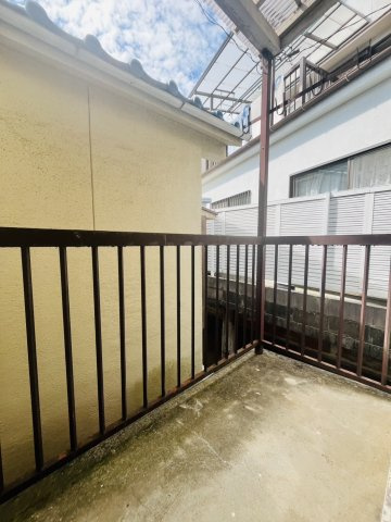 西舞子８丁目貸家のバルコニー