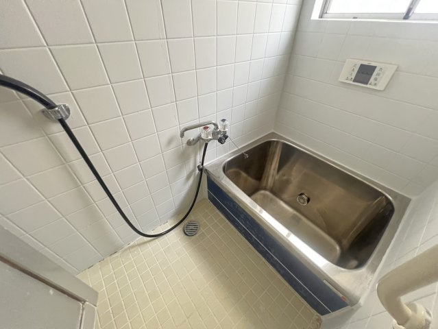 西舞子８丁目貸家の浴室