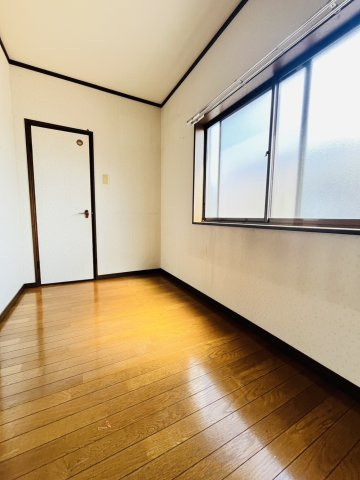 西舞子８丁目貸家の内装