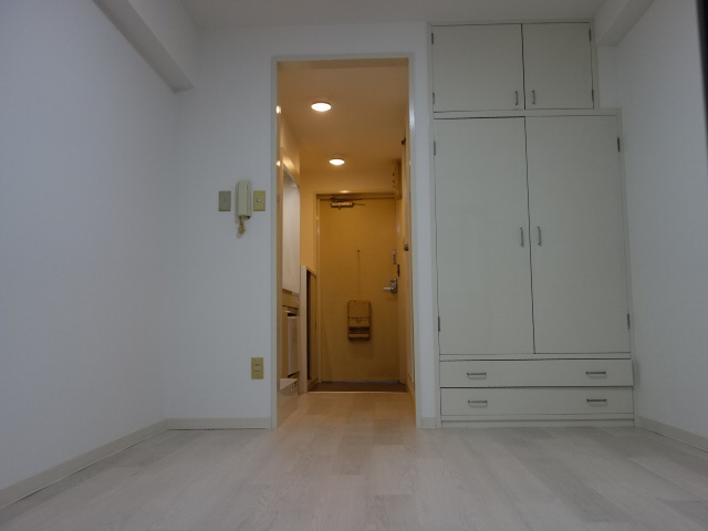 ＭＴビルの居間・リビング