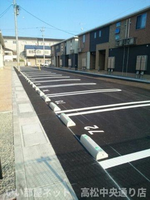 【駐車場】 | メゾンリヴィエールＨ