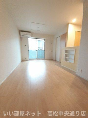 【居間・リビング】 | メゾンリヴィエールＨ