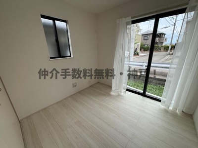 【洋室】 | 明石市太寺天王町　新築戸建　仲介手数料無料！ | 広々とした洋室です