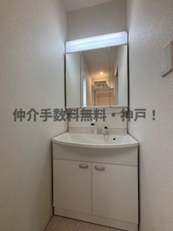 【独立洗面台】 | 明石市太寺天王町　新築戸建　仲介手数料無料！ | 独立洗面化粧台が付いています