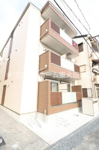 カーザ　アヴァンティ南巽