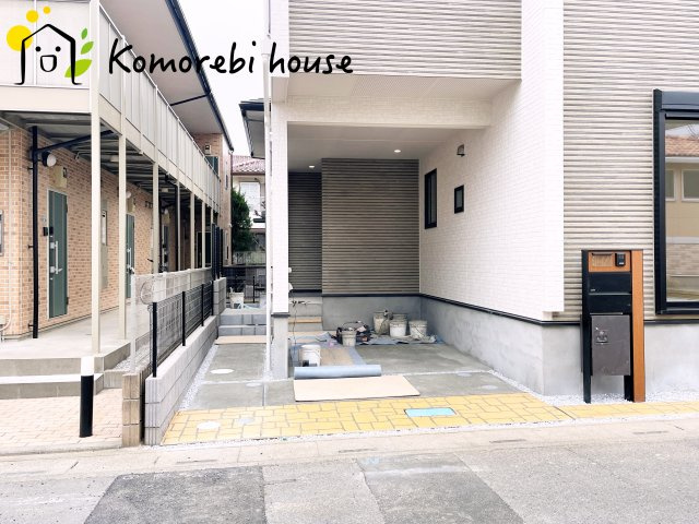 さいたま市北区宮原町2丁目　4期　新築一戸建て　ブルーミングガーデン　01の駐車場|駐車場の用意があります