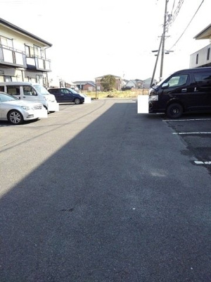 【駐車場】 | ラフォーレ大治田２