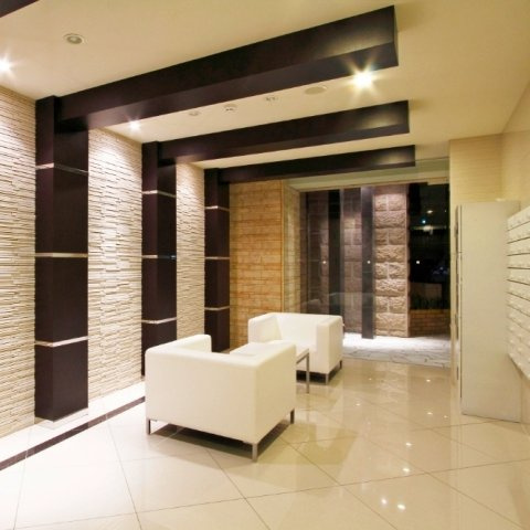 レオンコンフォート大手通のロビー