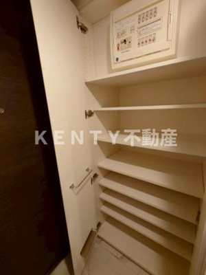 【玄関】 | ザ・パークハビオ南大井 | 落ち着いた玄関です