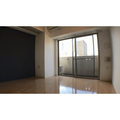  | SERENiTE江坂四番館