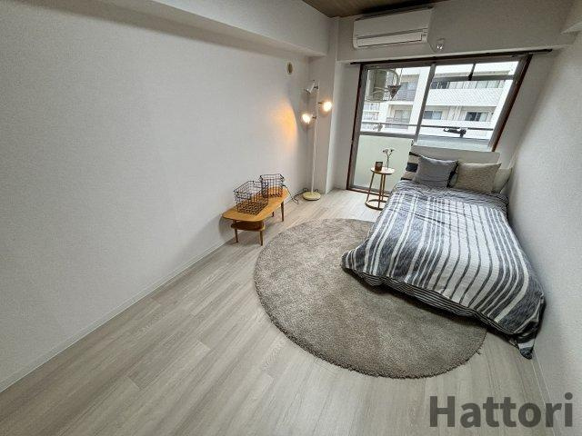 アーデン新大阪の居間・リビング