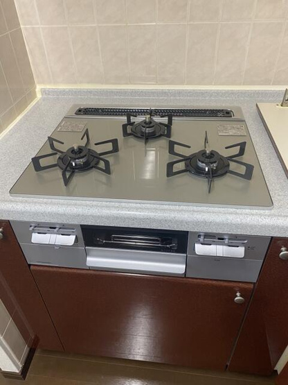 【キッチン】 | ドメス稲田堤 | ３つ口ガスコンロ 