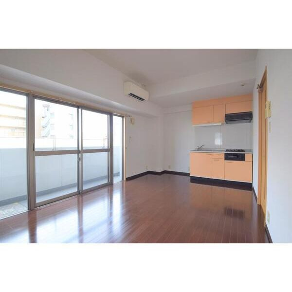 アクシス　名古屋市賃貸　仲介手数料無料の居間・リビング