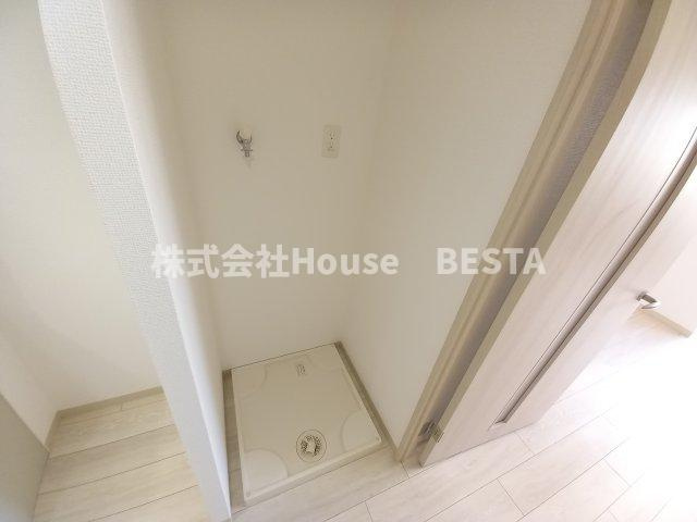 メゾンエスプリ生田の洗面所