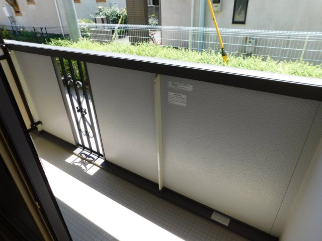 シャルメゾンＣ棟のバルコニー