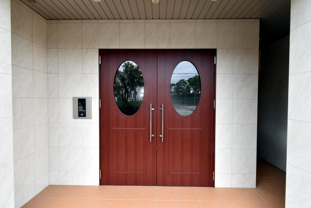 甲子園ガーデンズのエントランス