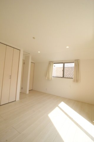 駒込2丁目戸建の寝室|3階洋室