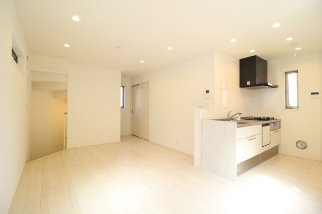 駒込2丁目戸建の居間・リビング|リビング