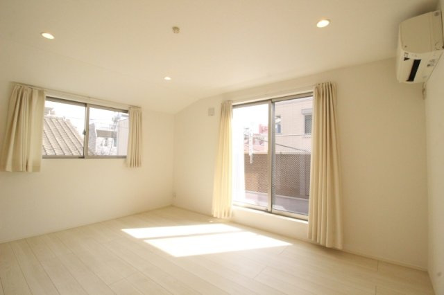 駒込2丁目戸建の寝室|3階洋室