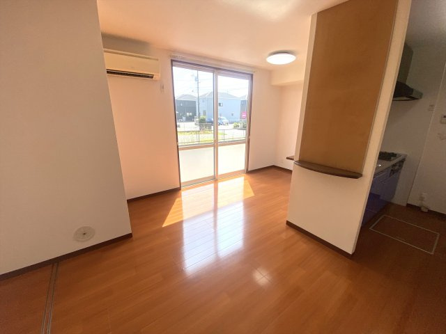 サンフェリスターズ　の居間・リビング