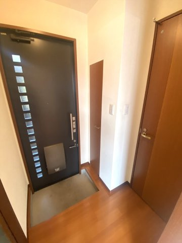 サンフェリスターズ　の玄関