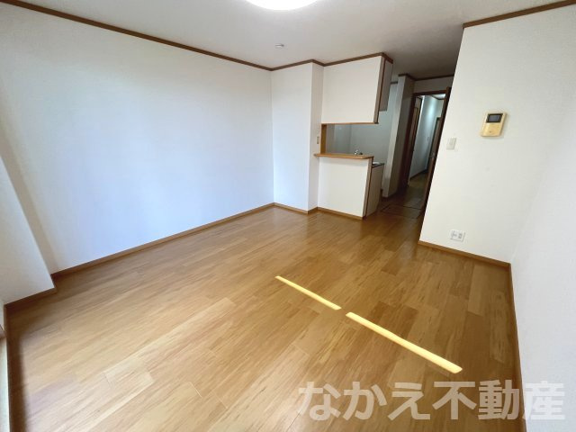 【寝室】 | 広くて明るい寝室