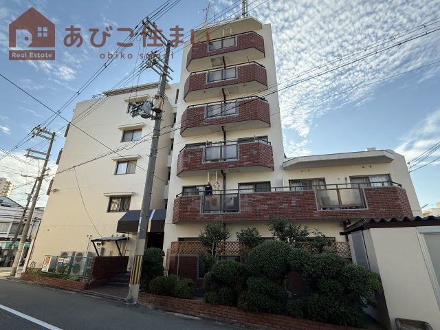 ライフィン南住吉の外観