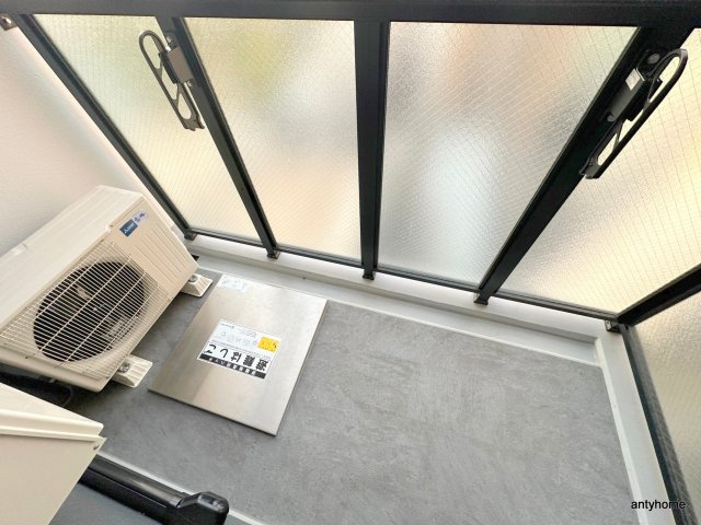 ソルテラス阿波座ウィズ　仲介手数料無料のバルコニー