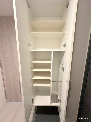 ソルテラス阿波座ウィズ　仲介手数料無料の収納