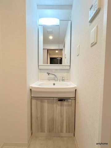 ソルテラス阿波座ウィズ　仲介手数料無料の洗面所