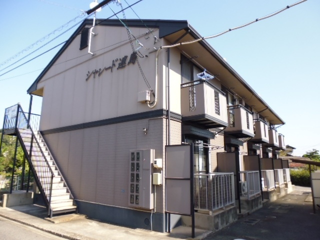 シャレード連島の外観