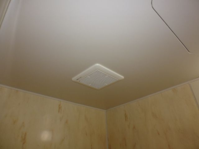 シャレード連島の浴室|換気扇