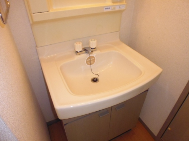 シャレード連島の独立洗面台|洗面