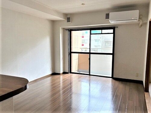 ライオンズマンション徳島南佐古の居間・リビング|リビングダイニング