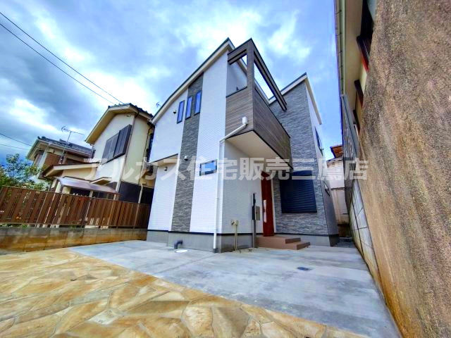 府中市若松町５丁目 京王線 多磨霊園駅 新築戸建