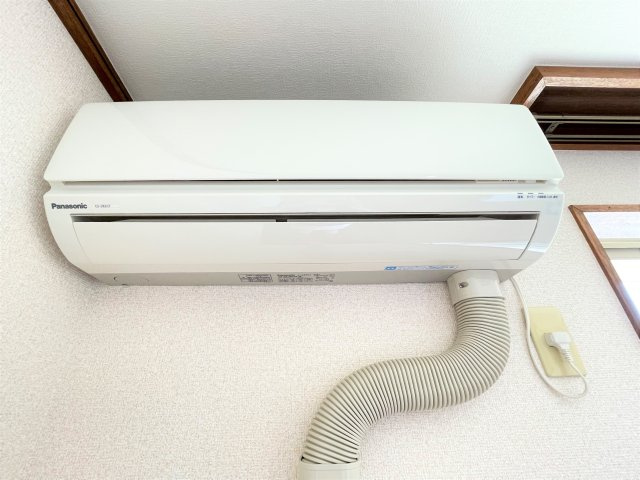 アメニティプラザ青葉の設備|リビングにエアコン