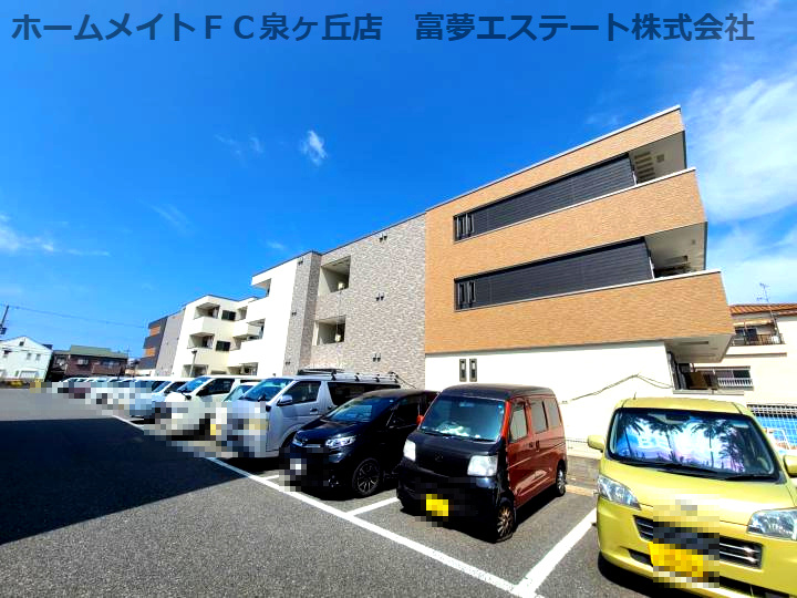 リベルト・ボヌールⅡ番館の外観|左：Ⅱ番館　右：Ⅲ番館