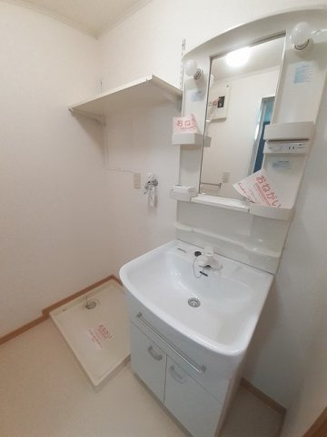 メゾン・アンジュＡの洗面所