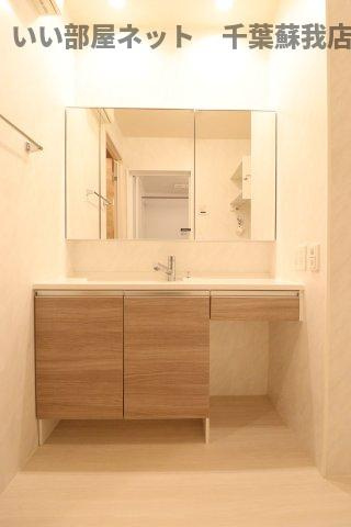 サンクレールＡＢ　Ａの洗面所|朝の準備に活躍する、洗髪洗面化粧台！