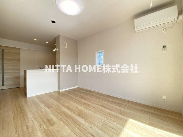 シャーメゾン　Ｋｅｙ　Ｌｕｃｋの居間・リビング|１１．５帖のリビングルームです☆彡