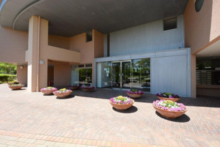 西宮マリナパークシティ花のまちマリナヴィラの外観