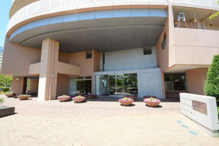 西宮マリナパークシティ花のまちマリナヴィラの外観