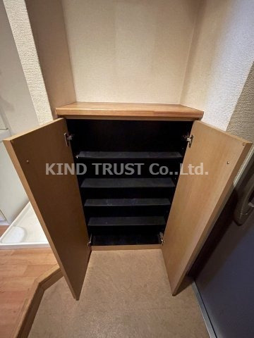 エスリード南森町駅前の収納|専用の収納スペースです