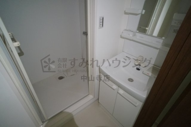 安倉南ガレージハウスの洗面所