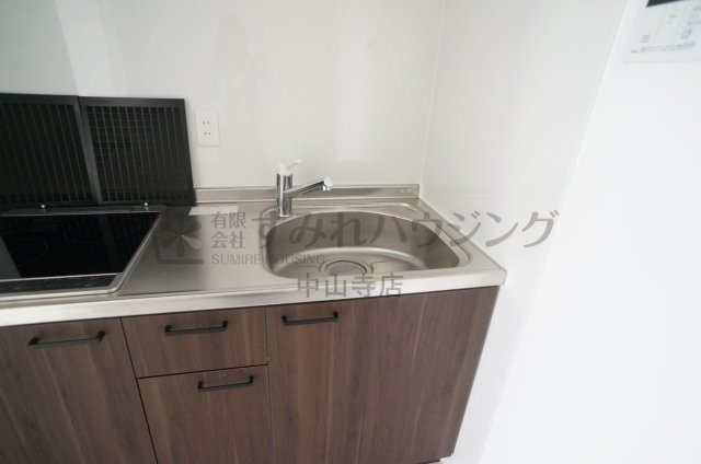安倉南ガレージハウスのキッチン
