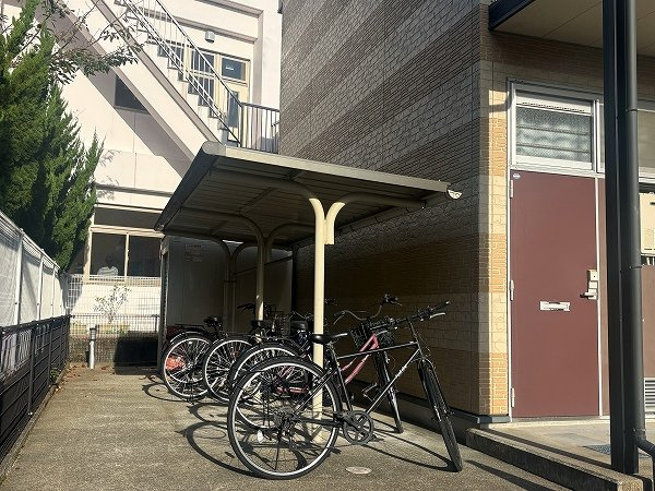 レオパレスコージィーコートのその他|自転車置き場