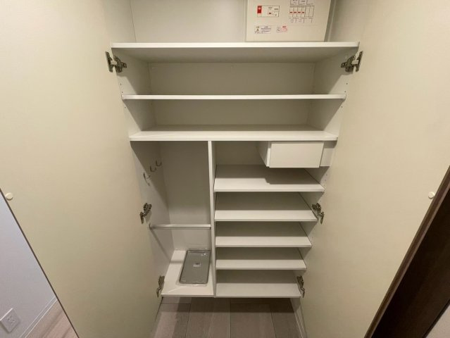 コンフォリア・リヴ本町WEST　Qの収納
