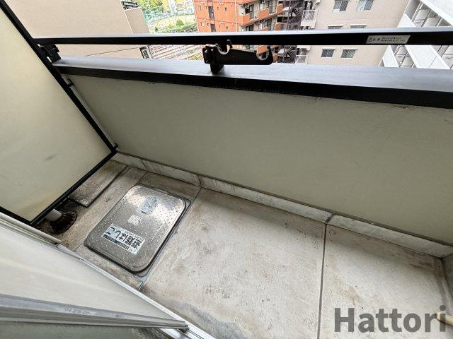 アーデン新大阪のバルコニー