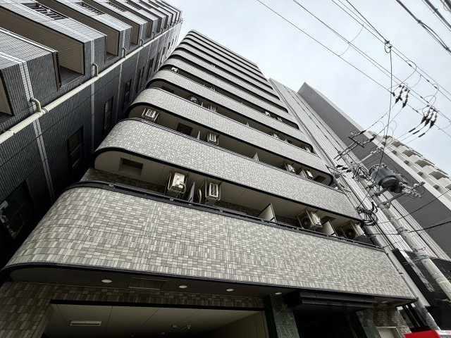 アーデン新大阪の外観