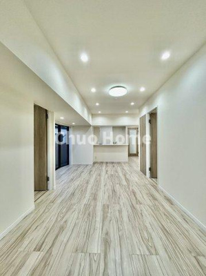 【エントランス】 | ライオンズマンション篠崎八石公園 | 【エントランス】マンションのエントランスは、その物件の印象を決める、顔とも言える場所です。毎日通る場所ですからきれいなのが一番です。